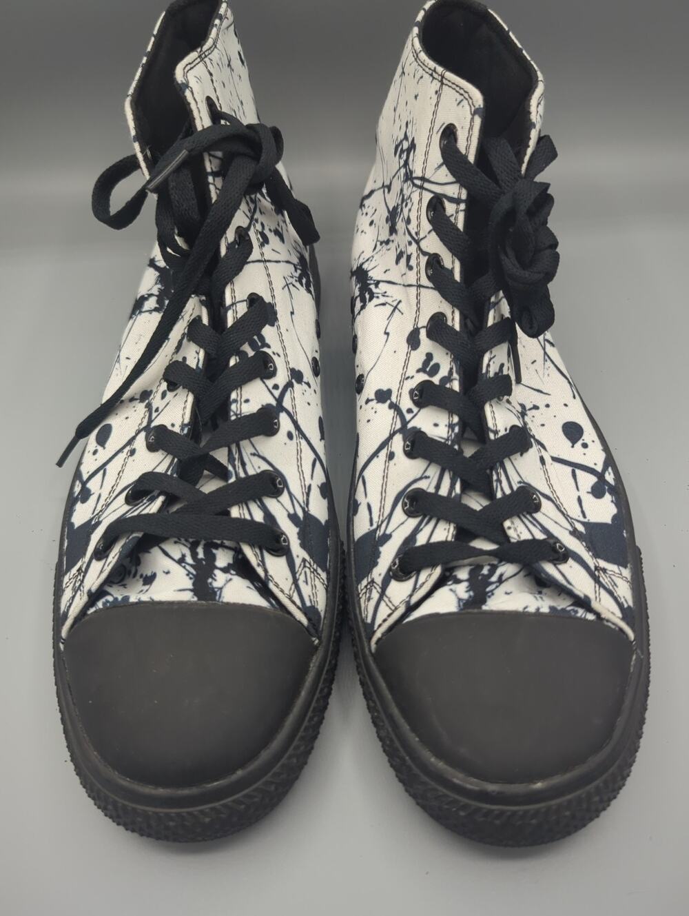 RAAD Shop White And Black Stylish Men’s Shoes Size 12M